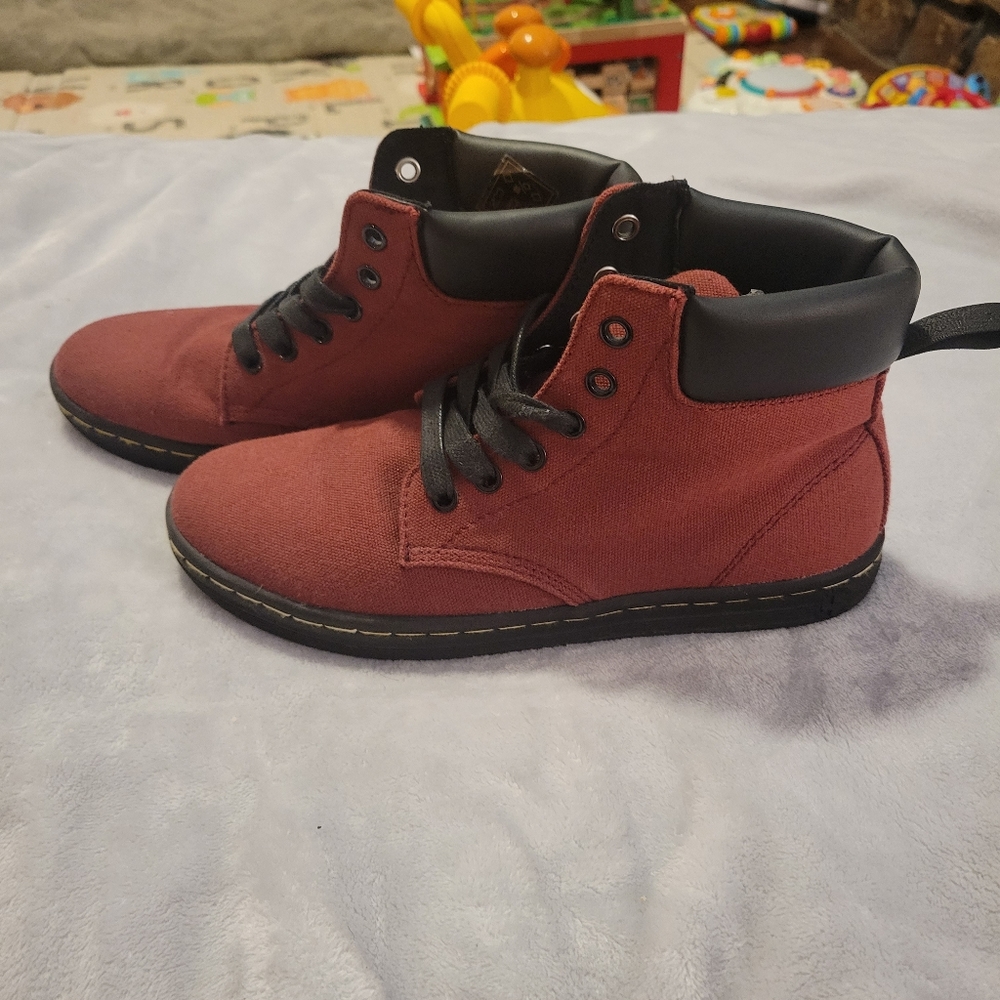 Dr. Martens Maelly